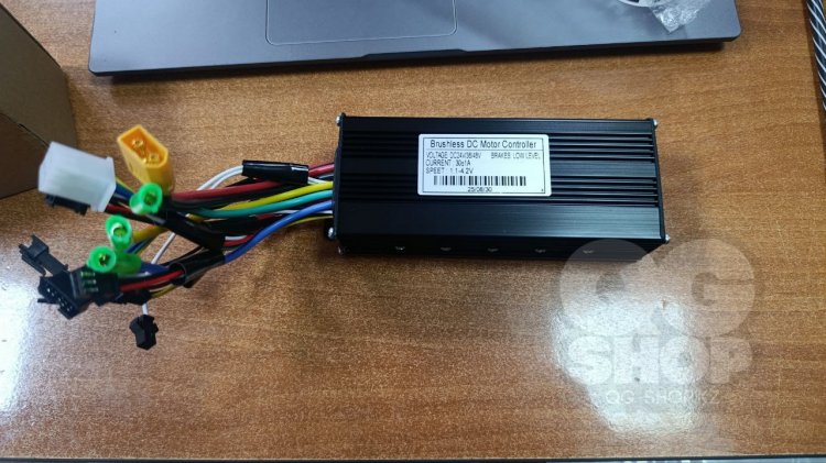 Комплект контроллер и бортовой компьютер для электро-велосипеда